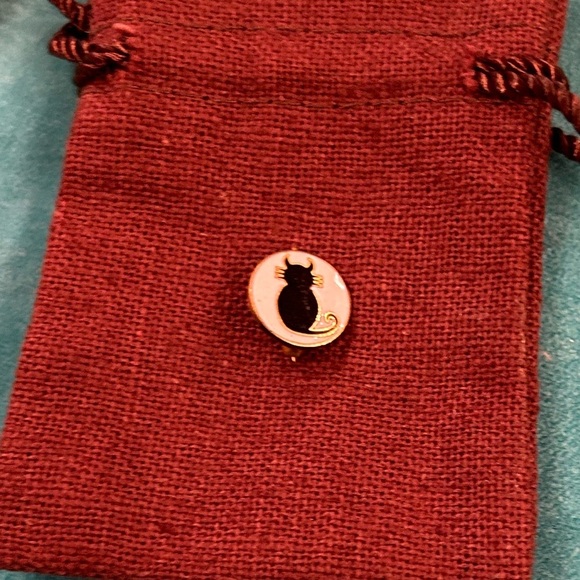 Jewelry - Enamel Cat Pin